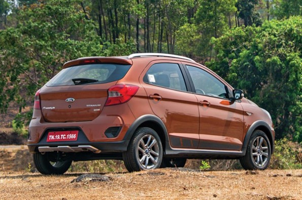 Faux rear skid plate in silver.