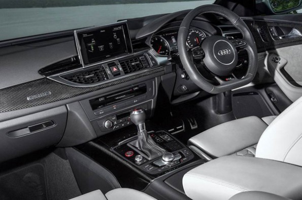 The dashboard is made out of high-quality materials.