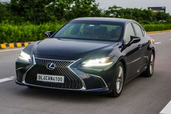 Lexus_ES_300h_33