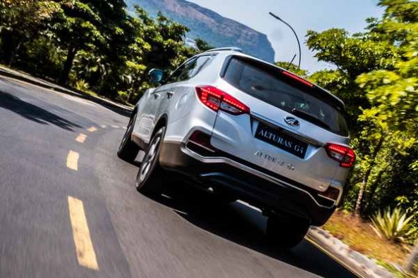 Mahindra Alturas G4 7