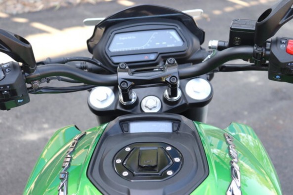 Bajaj Dominar Odometer