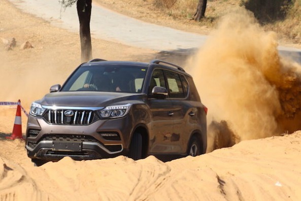 Mahindra Alturas G4 Front Profile Off-Roading