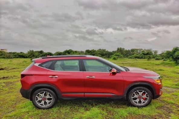 Red Color Kia Seltos Side Profile