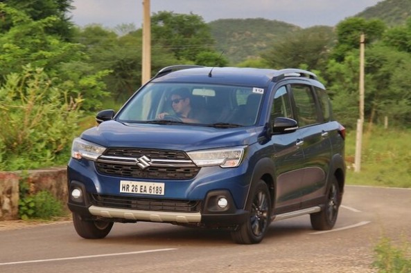 Blue Color Maruti Suzuki XL6 Front Profile