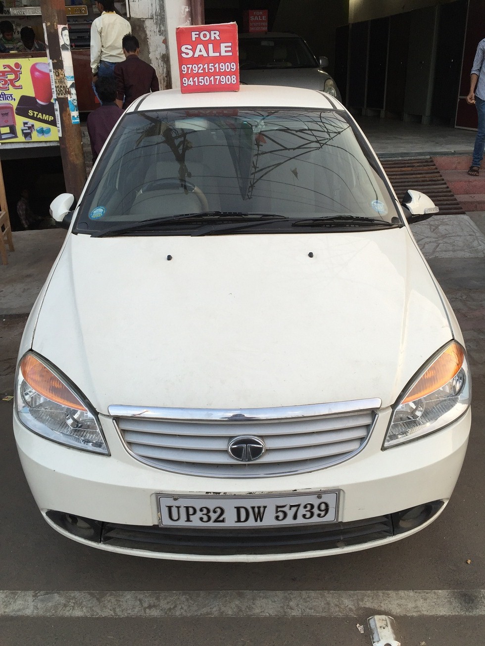 Tata Indigo eCS LX 2011