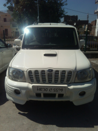Mahindra Scorpio SLX 2007