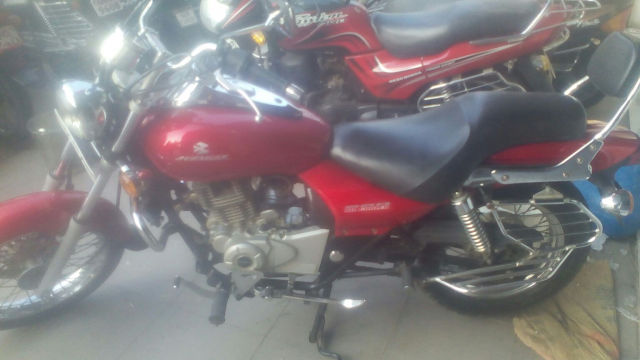 Bajaj Avenger 220cc 2012
