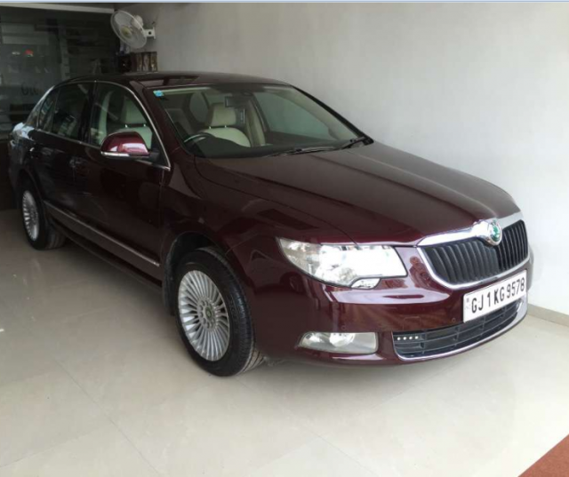 SKODA SUPERB 2.0 TDI PD 2011