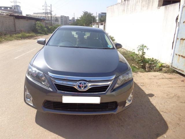 Toyota Camry Hybrid 2013