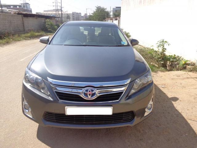 Toyota Camry Hybrid 2013