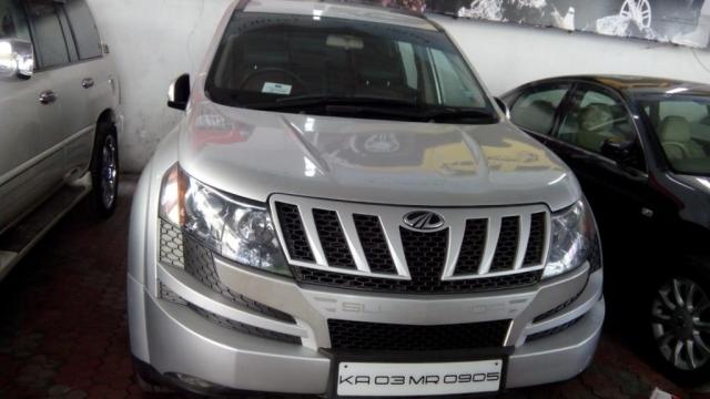 Mahindra XUV500 W8 AWD 2012