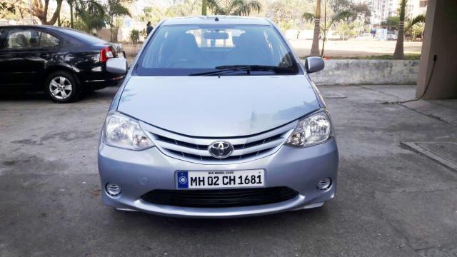 Toyota Etios Liva G 2011