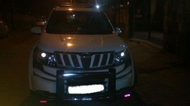 Mahindra XUV500 W8 2012