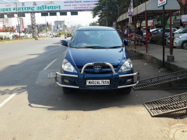 Toyota Innova 2.0 G 2005