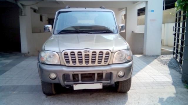 Mahindra Scorpio 2.6 DX 2005