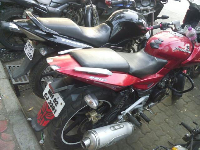 Bajaj Pulsar AS200 2014