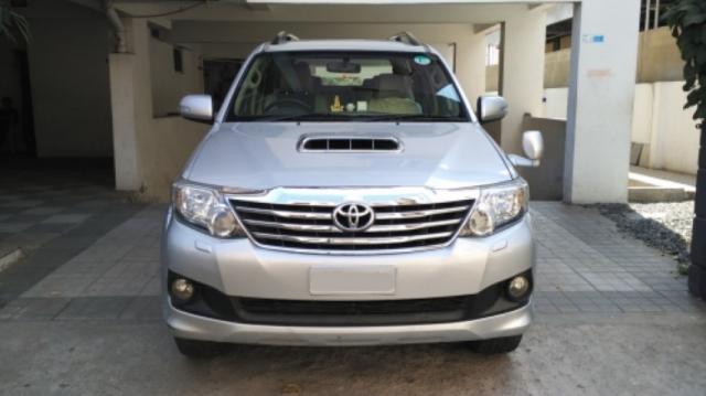 Toyota Fortuner 3.0 4X2 AT 2012