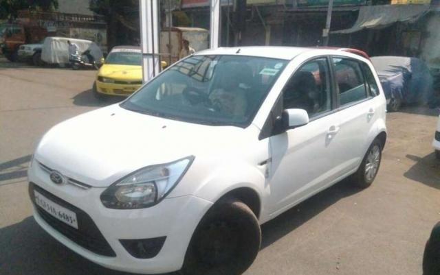 Ford Figo 1.5 TCDi Titanium 2012