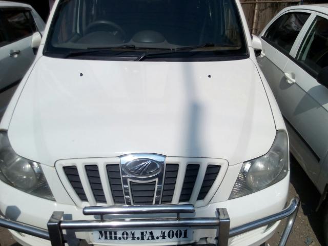 Mahindra Xylo E8 2011