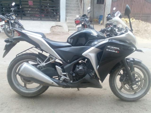 Honda CBR 250R 2012