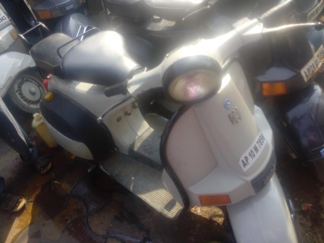 Bajaj Chetak 150 2000