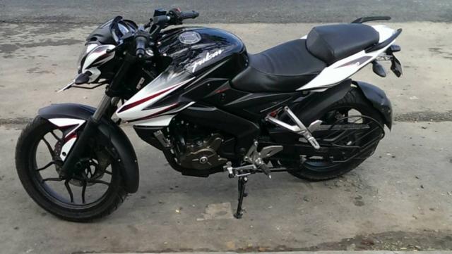 Bajaj Pulsar 200 NS 200cc 2015