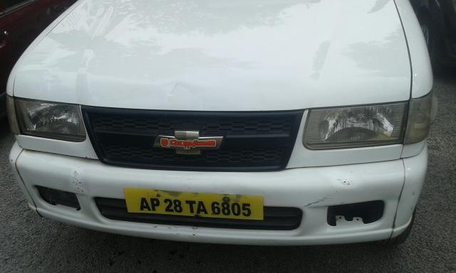 Chevrolet Tavera NEO LS B3 10 STR BS III 2011