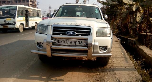 Ford Endeavour 2.5L 4x2 2009