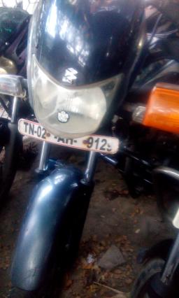 Bajaj Platina 100cc 2012