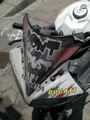 Yamaha YZF-R15 150cc 2012