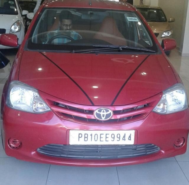 Toyota Etios Liva GD 2013