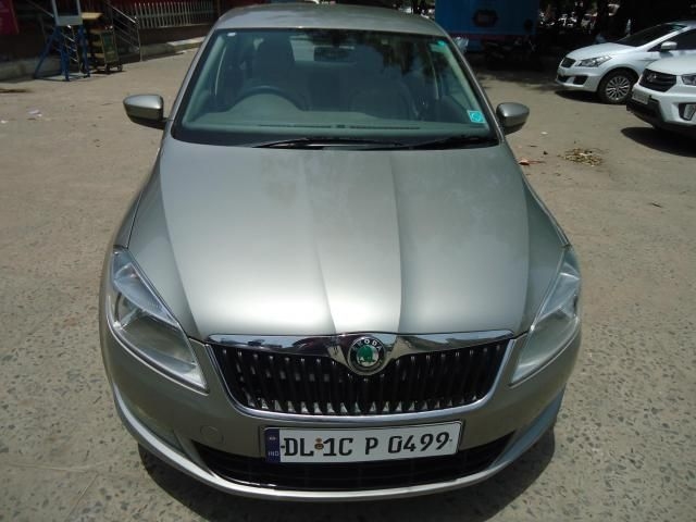 Skoda Rapid ELEGANCE 1.6 TDI MT 2012