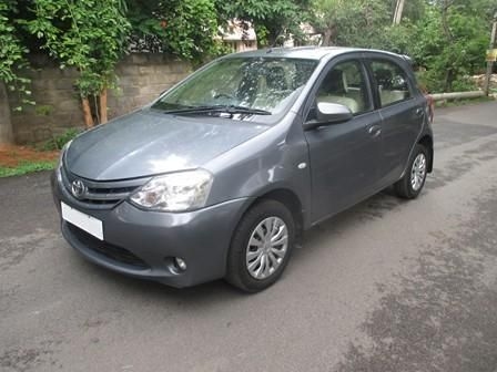 Toyota Etios Liva G 2013