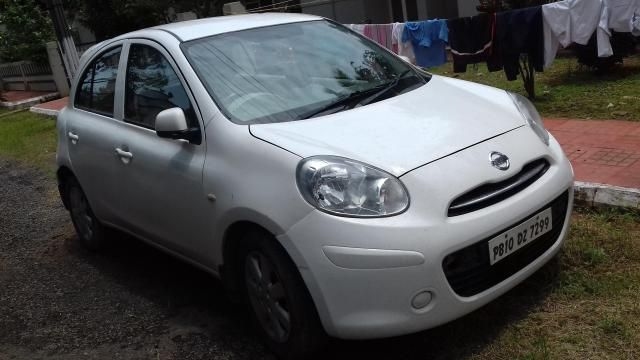 Nissan Micra XV PREMIUM DIESEL 2011