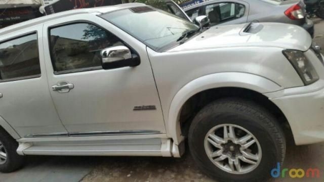 Isuzu MU7 HIGH BS IV 2014