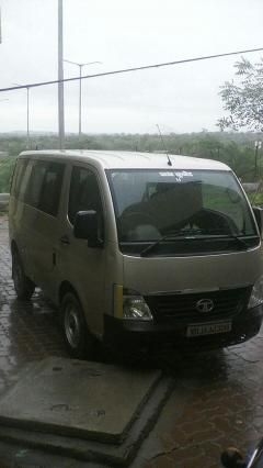 Tata Venture EX 7 STR 2014