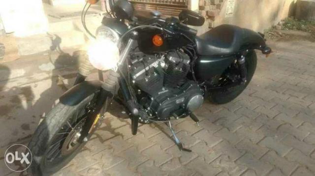 Harley Davidson Iron 883 883 cc 2016