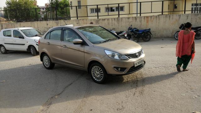 Tata Zest Revotron 1.2T XM 2016