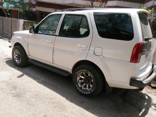 Tata Safari Storme 2.2 EX 4X2 2013