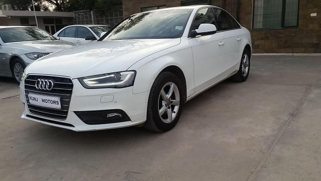 Audi A4 2.0 TDI premium 2015