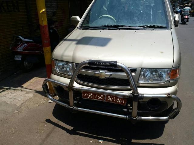 Chevrolet Tavera LS 2013