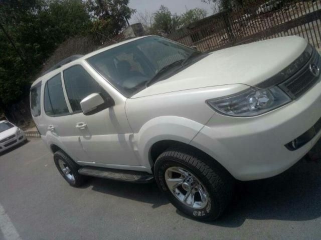 Tata Safari Storme 2.2 EX 4X2 2014