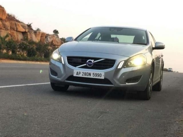 Volvo S60 KINETIC D5 2012