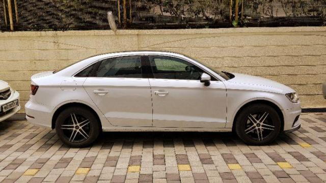 Audi A3 35 TDI PREMIUM + SUNROOF 2015