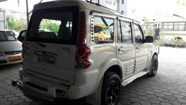 Mahindra Scorpio SLX 2.6 TURBO 7 STR 2006