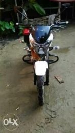 Bajaj V15 150cc 2016