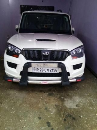 Mahindra Scorpio S4 2015