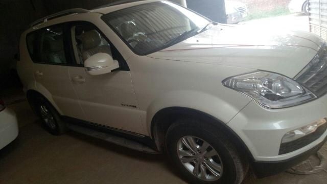 Mahindra Ssangyong Rexton RX7 2014