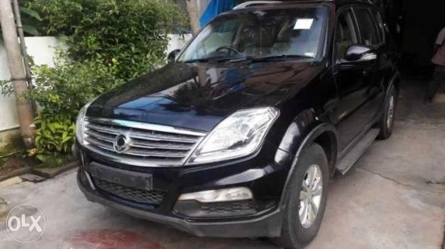 Mahindra Ssangyong Rexton RX7 2013