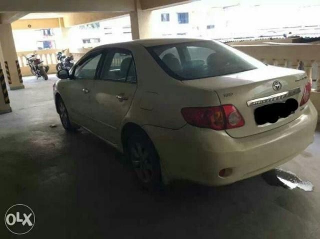 Toyota Corolla Altis 1.8 VL 2010